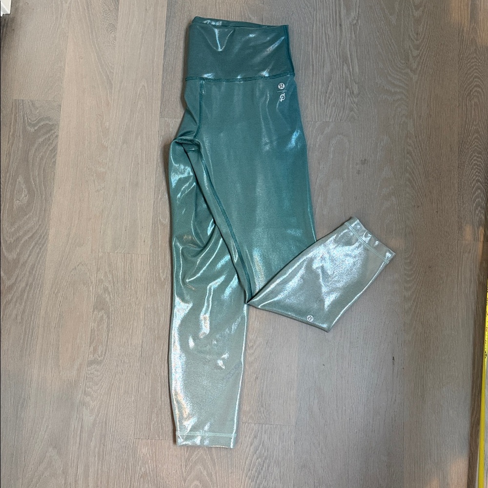 Lululemon Peloton Green Ombre Foil Wunder train 25” Leggings, EUC, sz 10 - Picture 11 of 11